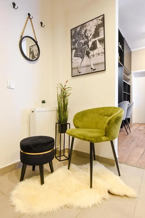 Apartment Monochrome Magic. Calea Victoriei Studio Bucharest Romania