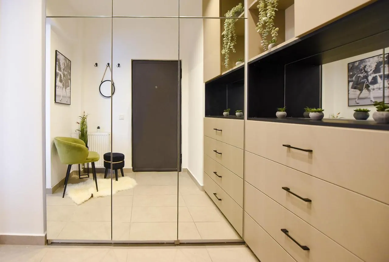 Apartment Monochrome Magic. Calea Victoriei Studio Bucharest Romania